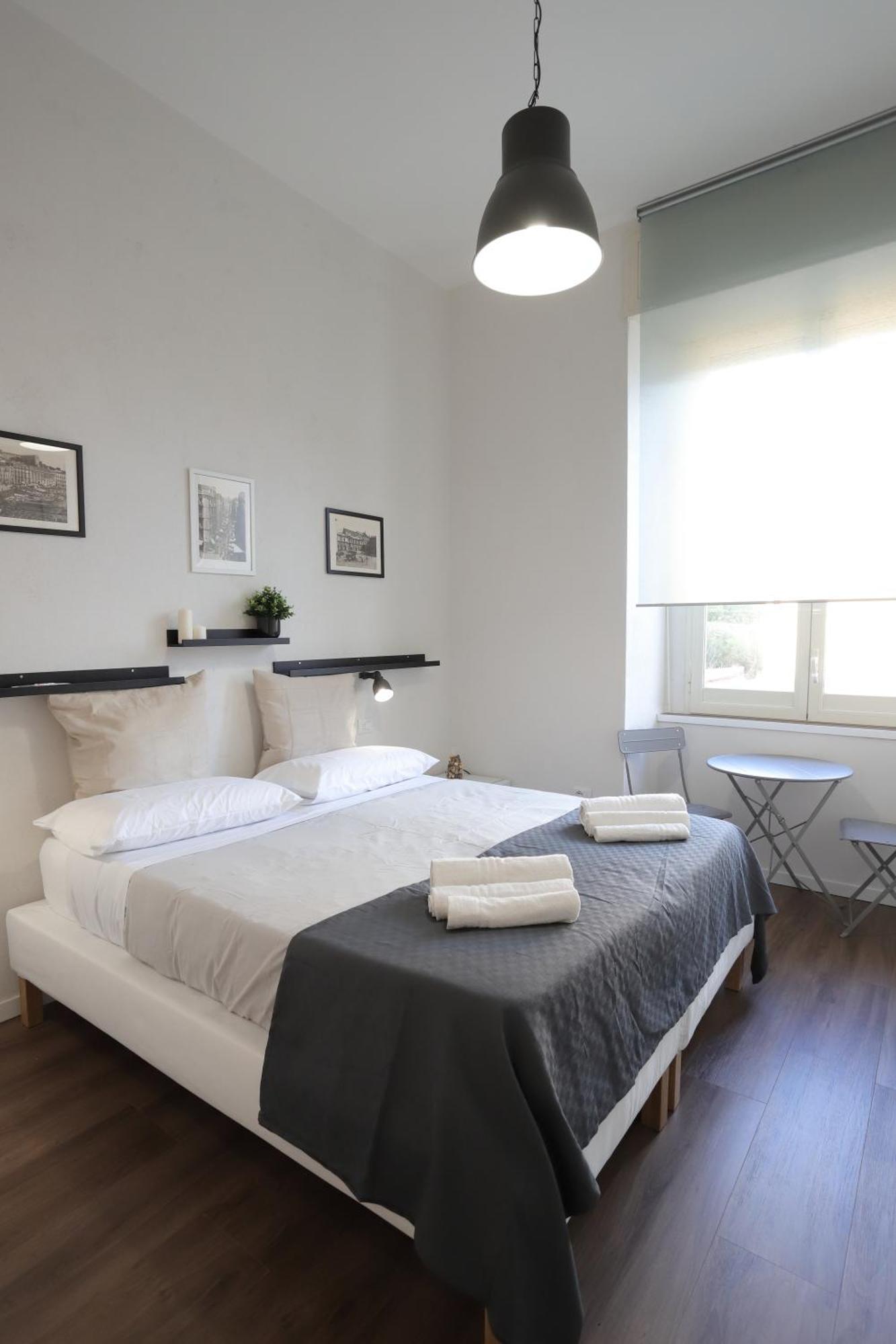 Tammurriata Nera Bedroom Naples Exterior photo